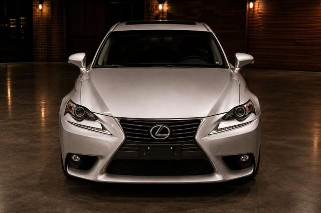 2016 Lexus IS 200t 200t