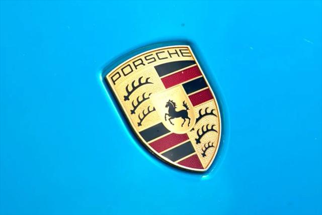 2021 Porsche Macan Base