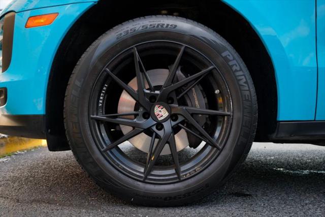 2021 Porsche Macan Base