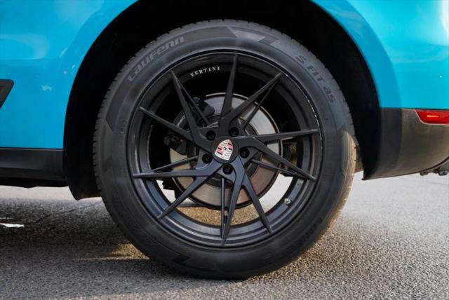 2021 Porsche Macan Base