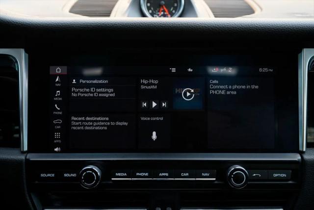 2021 Porsche Macan Base