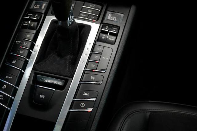 2021 Porsche Macan Base