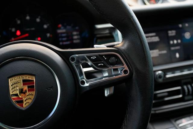 2021 Porsche Macan Base