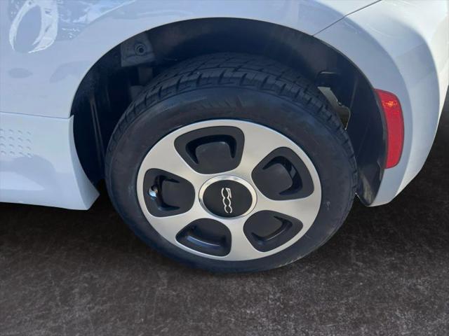 2016 Fiat 500e Battery Electric