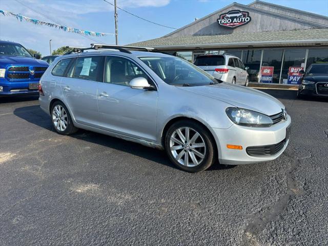 2011 Volkswagen Jetta SportWagen 2.5L SE for sale in Elyria, OH