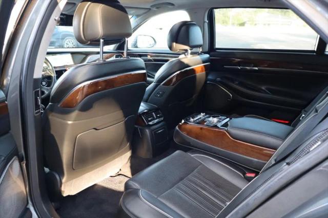 2018 Genesis G90 3.3T Premium