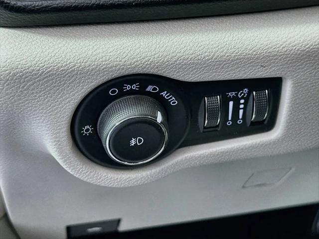 2017 Chrysler Pacifica Touring Plus