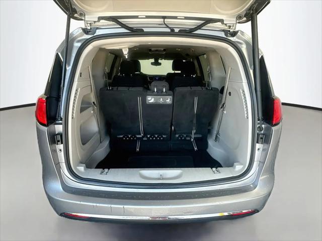 2017 Chrysler Pacifica Touring Plus
