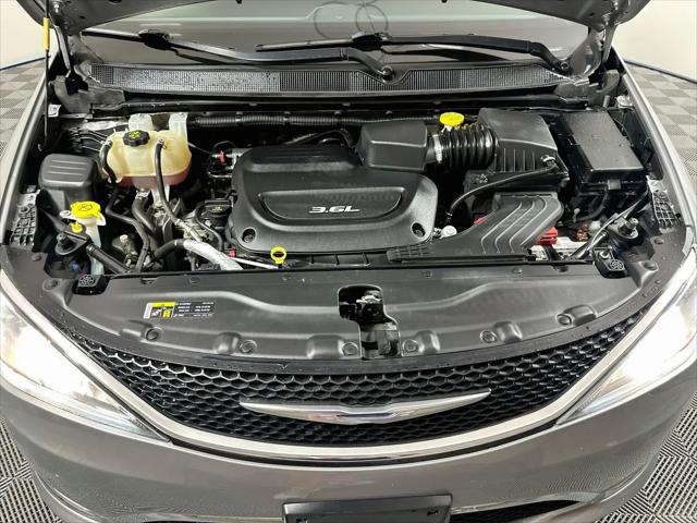 2017 Chrysler Pacifica Touring Plus