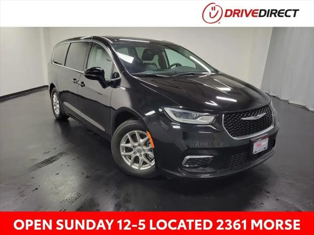 2024 Chrysler Pacifica Touring L for sale in Columbus, OH