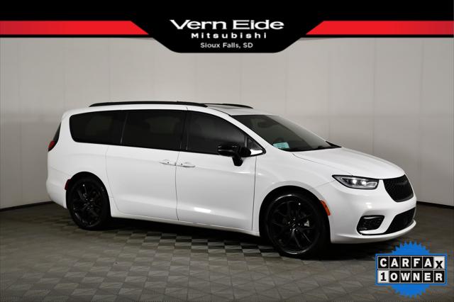 2025 Chrysler Pacifica Limited for sale in Sioux Falls, SD