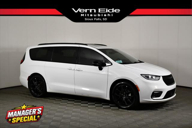 2025 Chrysler Pacifica Limited for sale in Sioux Falls, SD