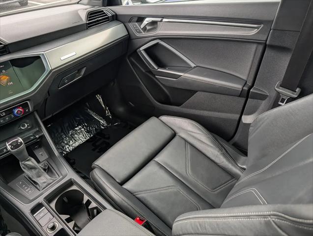 2023 Audi Q3 Premium 45 TFSI S line quattro Tiptronic
