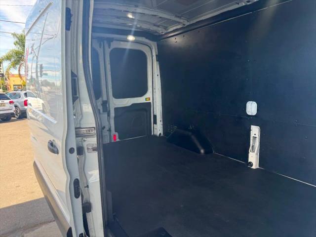 2019 Ford Transit Medium Roof w/Sliding Side Door w/LWB