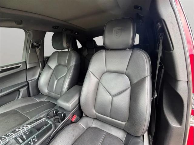 2018 Porsche Macan Base