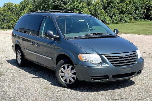 2005 Chrysler Town & Country Touring for sale in Montevideo, MN