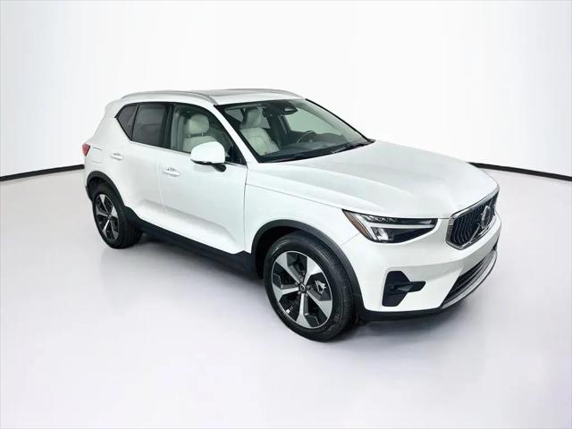 2023 Volvo XC40 B4 Plus Bright Theme for sale in Grand Prairie, TX
