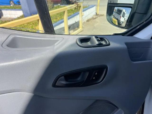 2018 Ford Transit w/Sliding Side Door