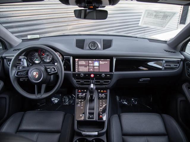 2024 Porsche Macan Macan