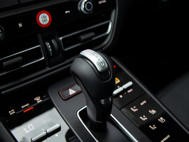 2024 Porsche Macan Macan