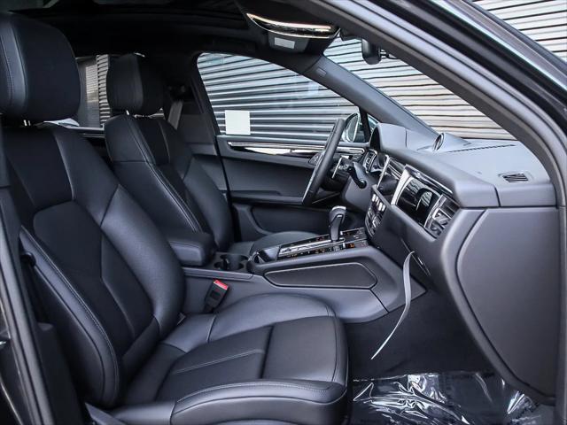 2024 Porsche Macan Macan