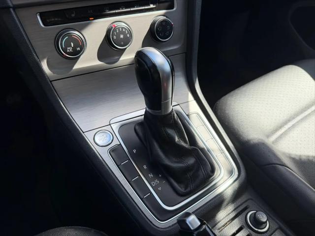 2017 Volkswagen Golf TSI Wolfsburg Edition 4-Door