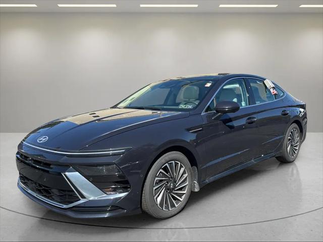 2025 Hyundai Sonata Hybrid Limited for sale in Pittsburgh, PA