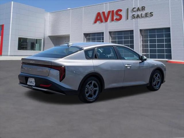 2025 Kia K4 LXS