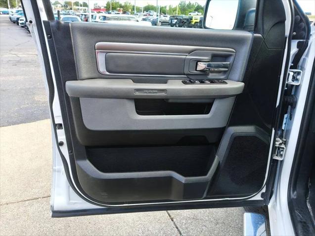 2017 Ram 1500 SLT