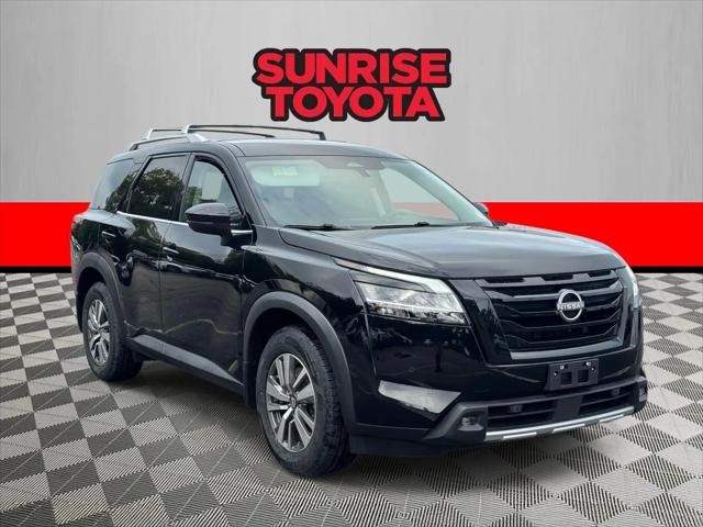 2022 Nissan Pathfinder SL 4WD for sale in Oakdale, NY