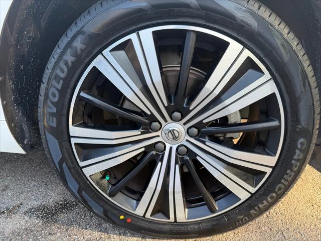 2019 Volvo XC60 T5 Momentum