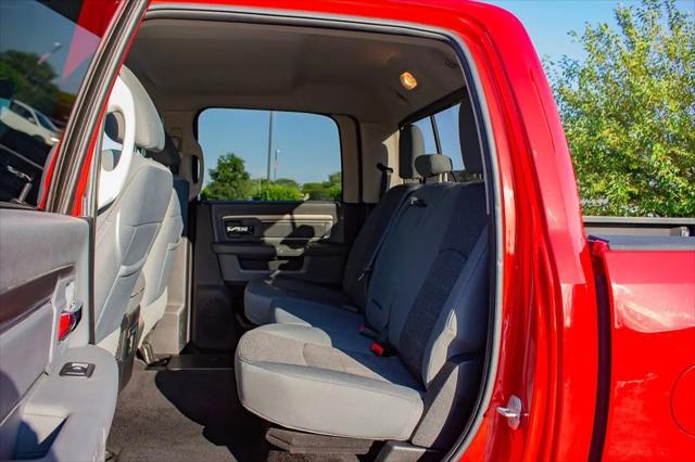 2017 Ram 1500 Big Horn Crew Cab 4x4 57 Box