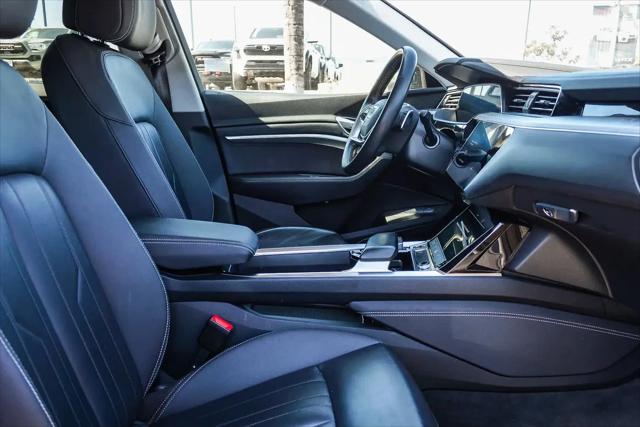 2021 Audi e-tron Premium