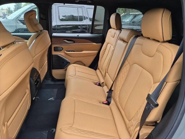 2027 Jeep Grand Cherokee Summit