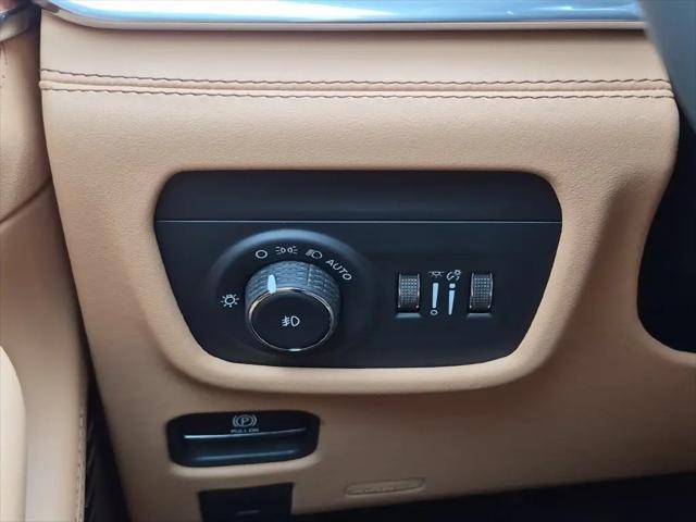2027 Jeep Grand Cherokee Summit