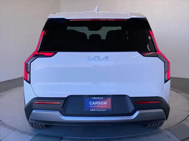 2026 Kia EV9 Light Short Range