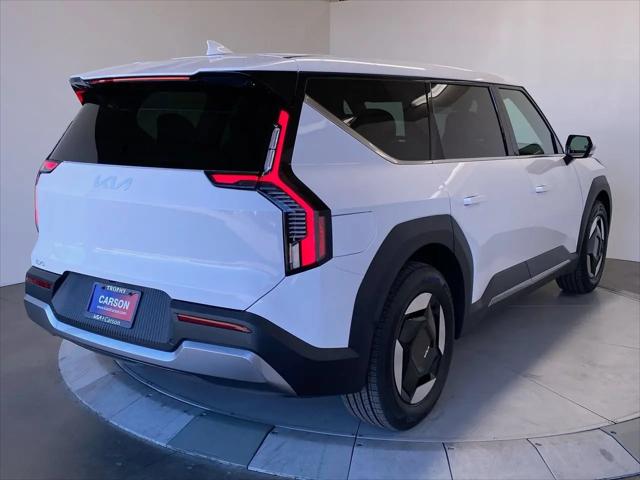 2026 Kia EV9 Light Short Range