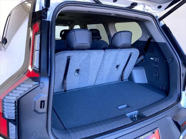 2026 Kia EV9 Light Short Range