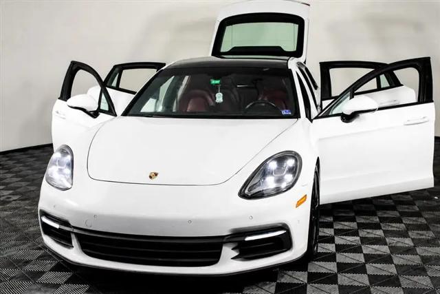 2018 Porsche Panamera Panamera