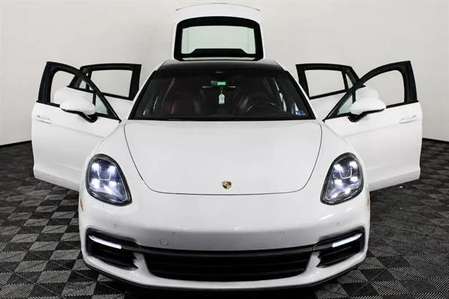 2018 Porsche Panamera Panamera