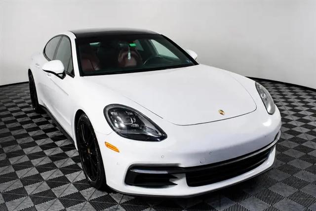 2018 Porsche Panamera Panamera