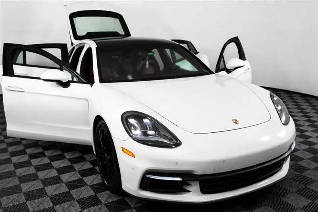 2018 Porsche Panamera Panamera