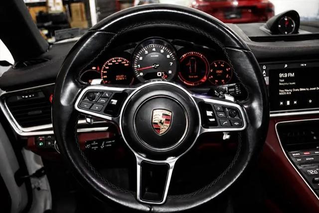 2018 Porsche Panamera Panamera