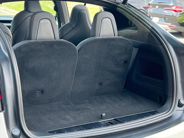 2023 Tesla Model X Standard Range