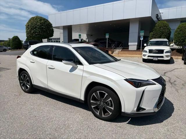 2025 Lexus 300 Premium