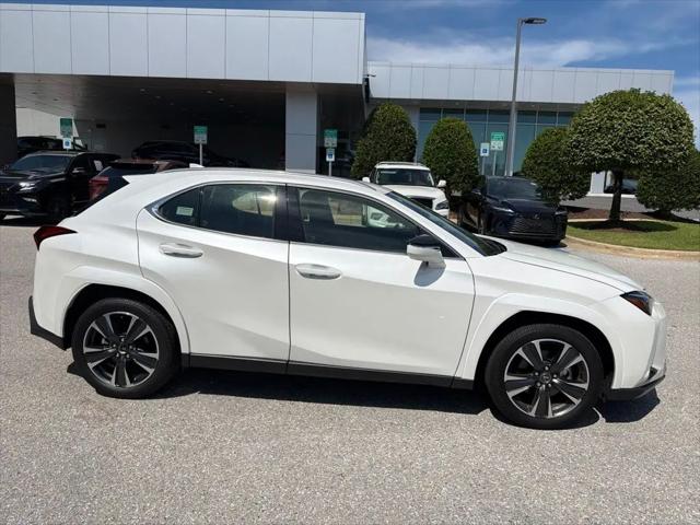 2025 Lexus 300 Premium