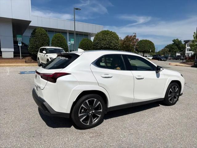 2025 Lexus 300 Premium