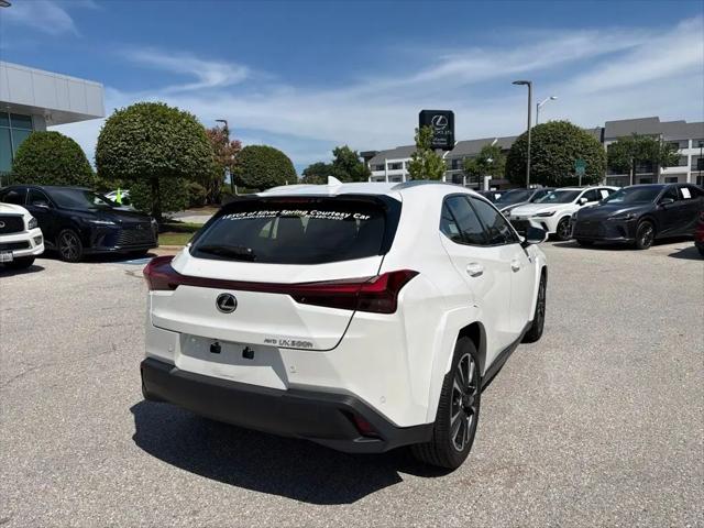 2025 Lexus 300 Premium