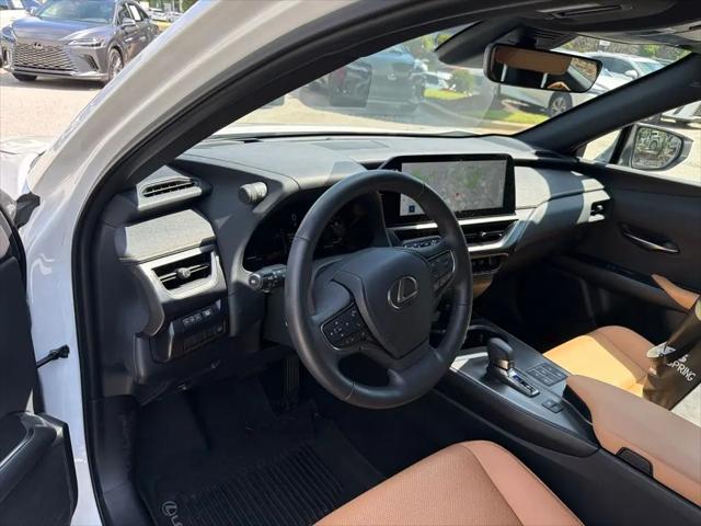 2025 Lexus 300 Premium
