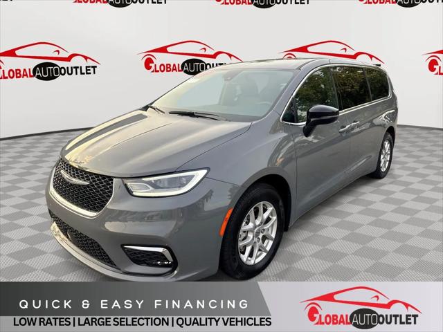 2025 Chrysler Pacifica Select for sale in Temple Hills, MD